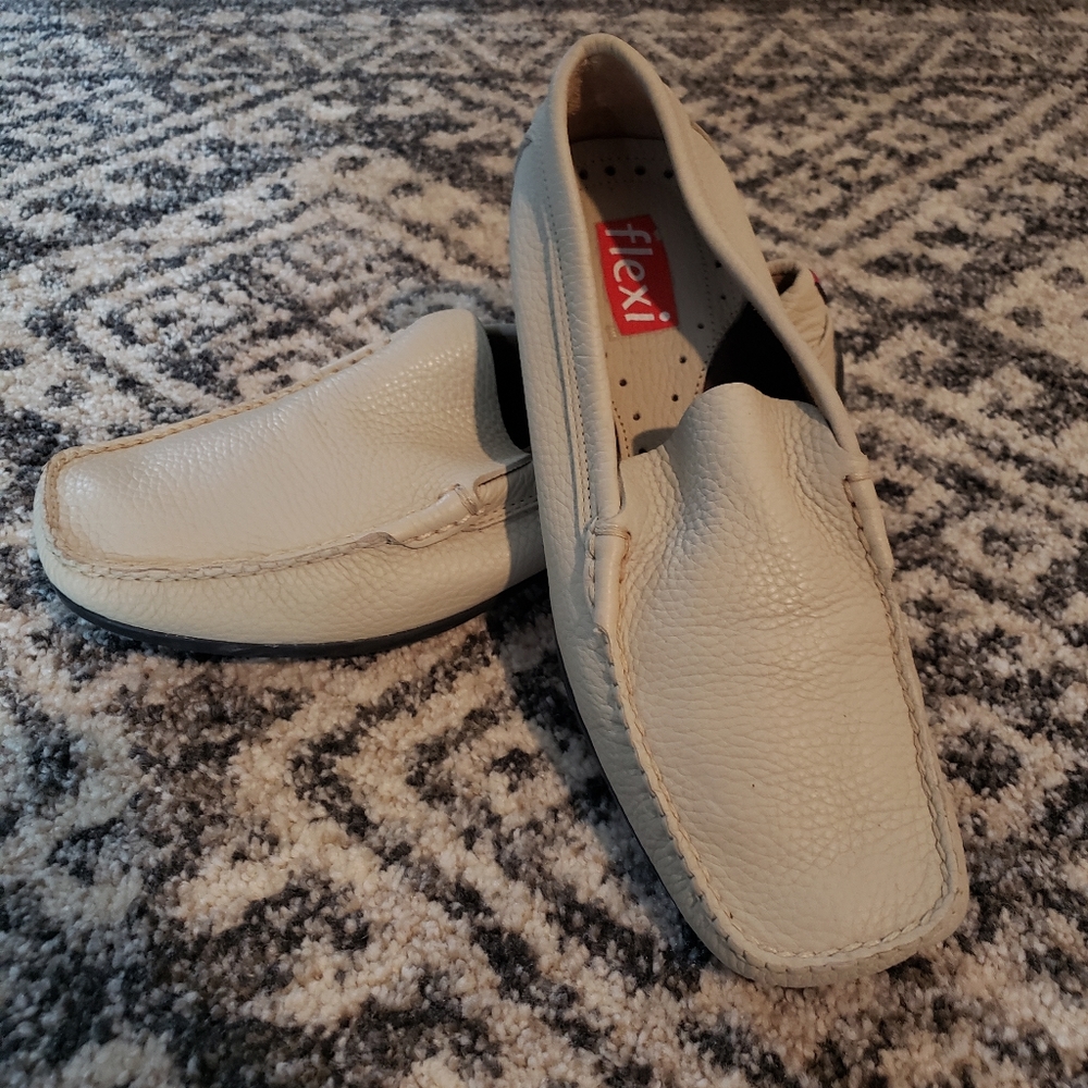 Brand New Men's Leather Loafers